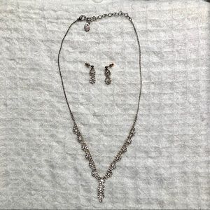 Claire’s necklace and earring set